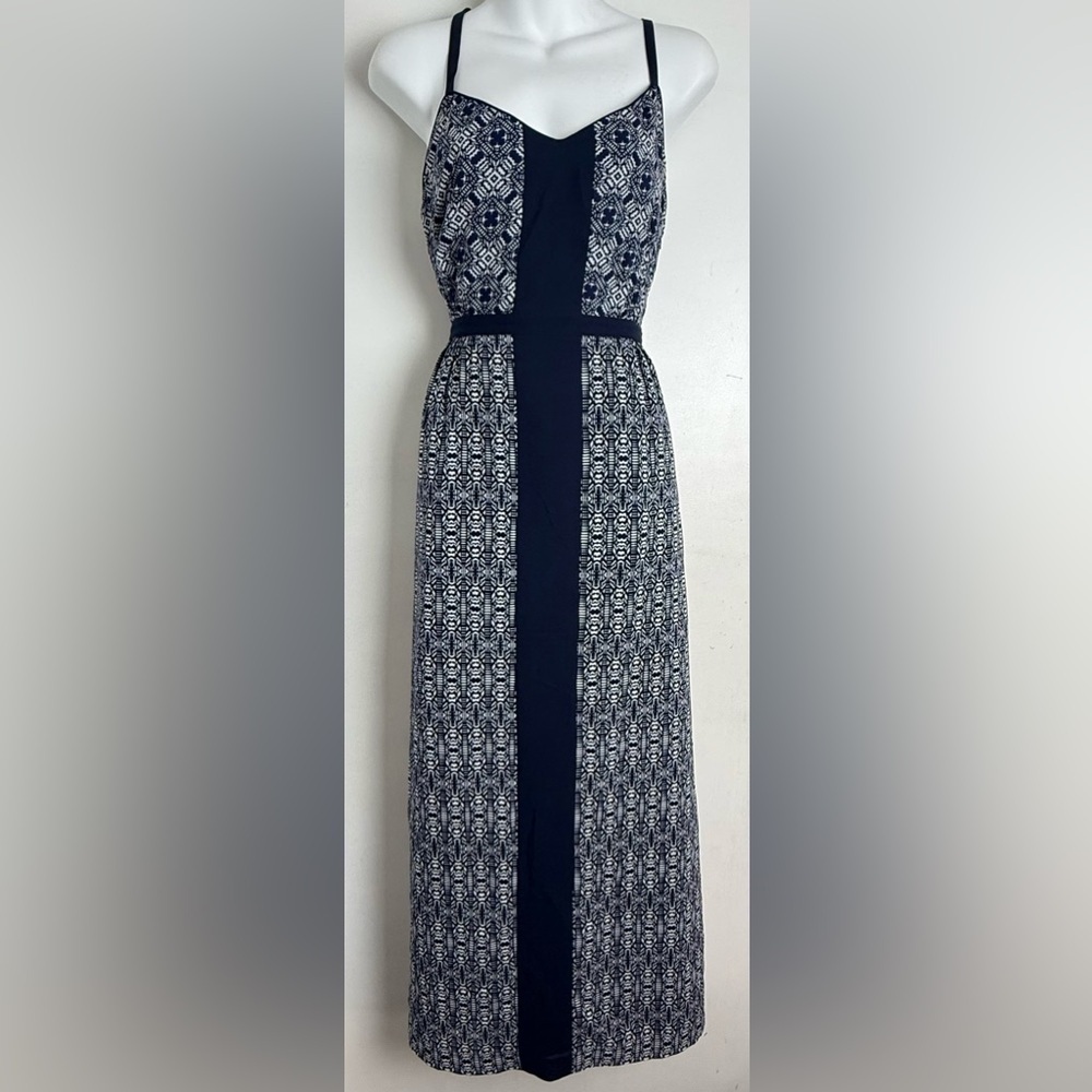 Elegant Black and White Patterned Maxi Dress